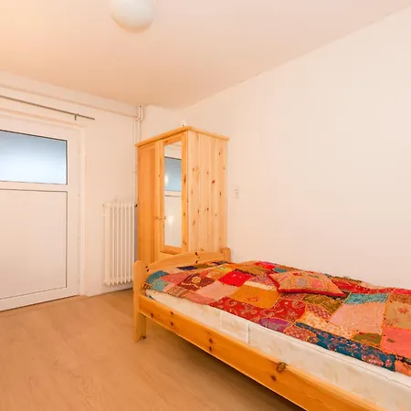 In Dreislar Near The Area, Cleaning Included Holiday home