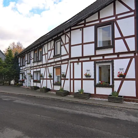 Holiday home In Dreislar Near The Area, Cleaning Included Medebach